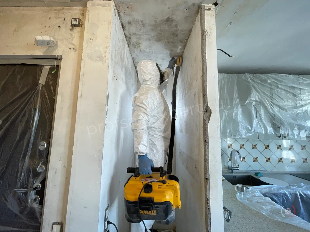 Галерея